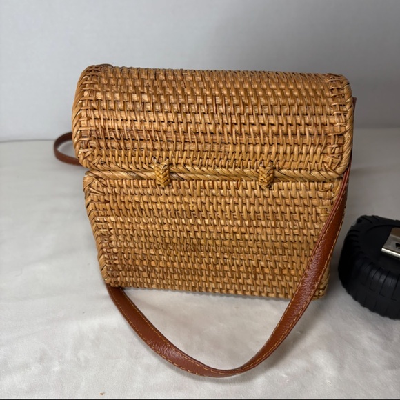 Handwoven Rattan Small Crossbody Bag/Purse Basket Lined Handmade Boho - Picture 12 of 15